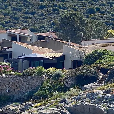 Holiday home Casa Vista Bella - Maison En Corse Avec Grande Terrasse Et Acces Direct A La Mer, Marine De Sant'ambroggio Entre Calvi Et L'ile Rousse Lumio (Corsica)