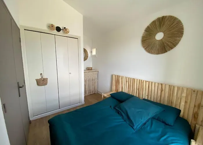 Casa Vista Bella - Maison En Corse Avec Grande Terrasse Et Acces Direct A La Mer, Marine De Sant'ambroggio Entre Calvi Et L'ile Rousse Lumio (Corsica)