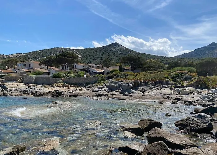 펜션 Casa Vista Bella - Maison En Corse Avec Grande Terrasse Et Acces Direct A La Mer, Marine De Sant'ambroggio Entre Calvi Et L'ile Rousse *