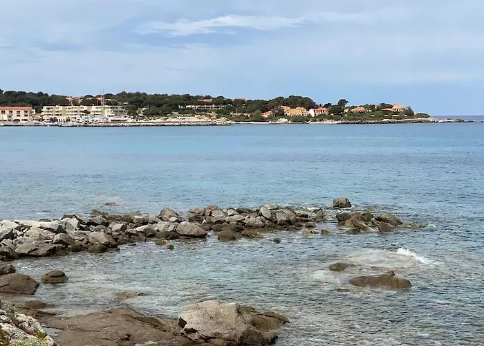 Casa Vista Bella - Maison En Corse Avec Grande Terrasse Et Acces Direct A La Mer, Marine De Sant'ambroggio Entre Calvi Et L'ile Rousse 卢米奥